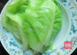 香煎翠绿包菜卷的做法图解4