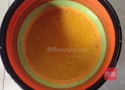 牛奶鸡蛋羹的做法图解1