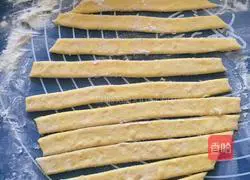 Illustration of how to make chrysanthemum steamed buns 5