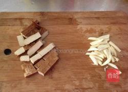 蒜苔炒香干的做法图解2