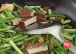 蒜苔炒香干的做法图解4
