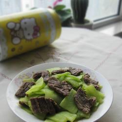 牛肉片炒莴笋的做法[图]