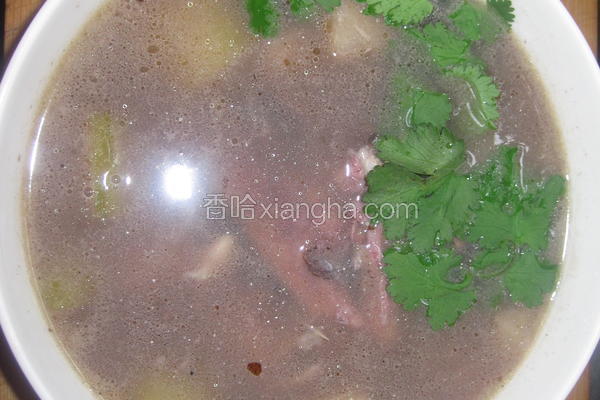 鲫鱼赤小豆节瓜汤
