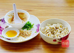 凉拌水面筋的做法图解2