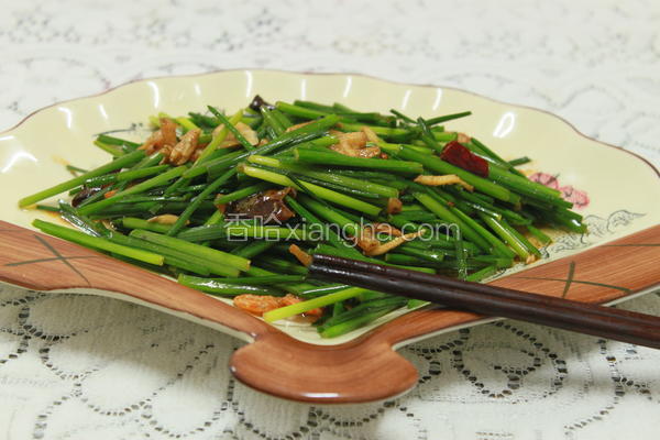 韭菜花炒河虾