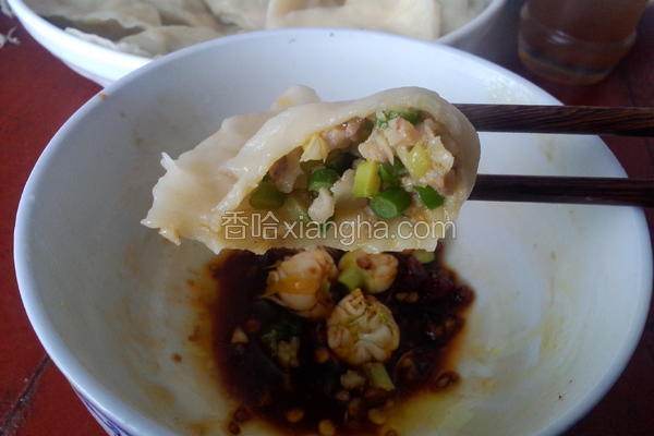 蒜薹肉馅水饺