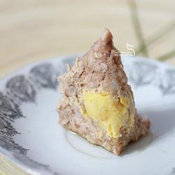 全肉咸蛋粽的做法[图]