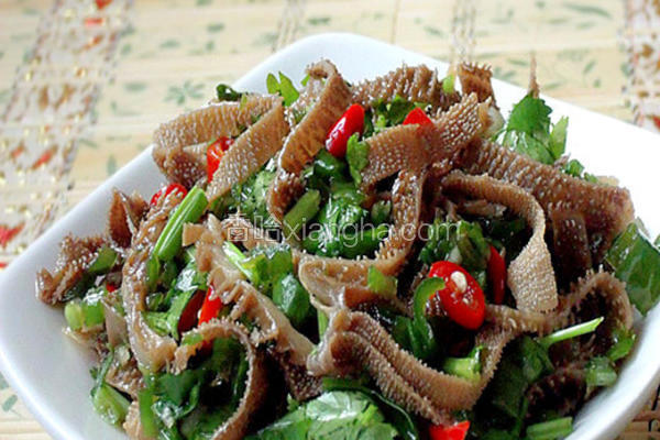 鲜椒香菜毛肚