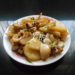 墨鱼仔烧土豆的做法[图]
