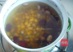 花生黄豆红枣汤的做法图解6