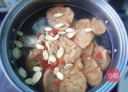 黄芪猴头菇鸡汤的做法图解5