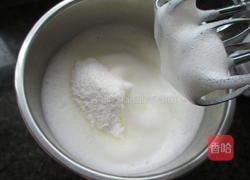 芝麻戚风蛋糕的做法图解6