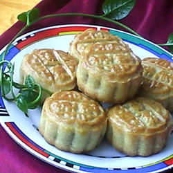 台式莲蓉蛋黄月饼的做法[图]