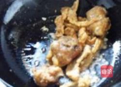 西兰花香菇烩酥肉的做法图解9