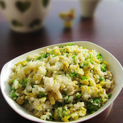 尖椒鸡蛋炒饭的做法[图]