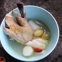 山药白果鸡汤的做法[图]