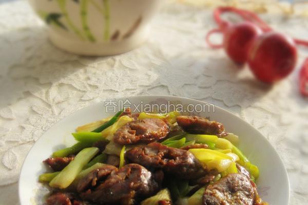 大葱炒腊肠