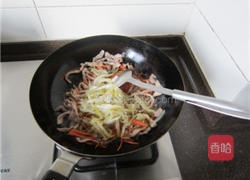 榨菜炒肉丝的做法图解9