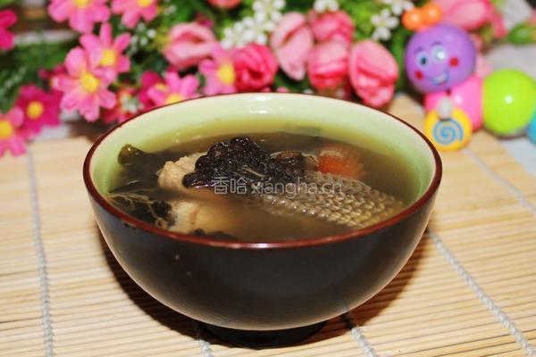 也可以光和瘦肉搭配,加入青天葵和猫爪草是为了加强退烧的功效～另外