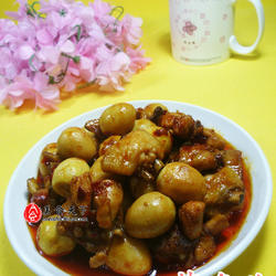 酸辣鸡翅鹌鹑蛋的做法[图]
