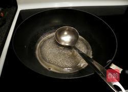 冬菇木耳盖烧豆腐的做法图解3