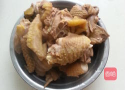 小鸡炖红蘑的做法图解3