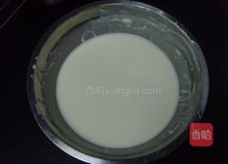 哈密瓜冰皮月饼的做法图解3