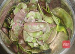 快手炒豆角的做法图解1
