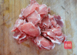 洋芋头炒肉片的做法图解2