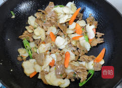 洋芋头炒肉片的做法图解9