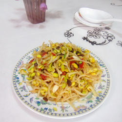 豆瓣酱炒豆芽菜的做法[图]