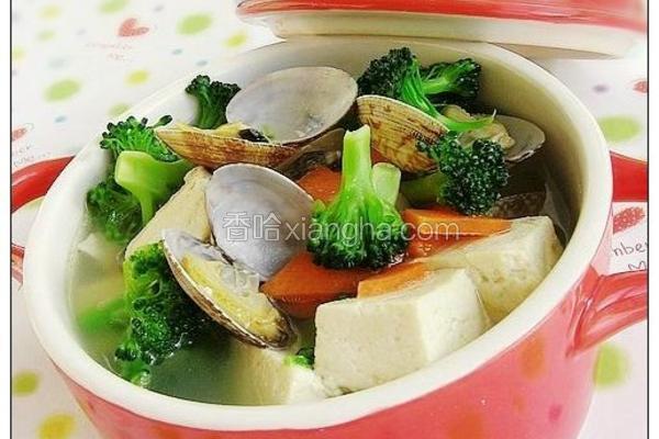 西兰花豆腐汤