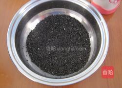 黑芝麻千层糕的做法图解2