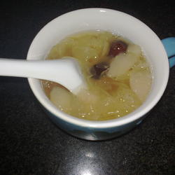 银耳雪梨红枣羹的做法[图]