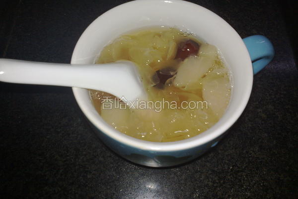 银耳雪梨红枣羹