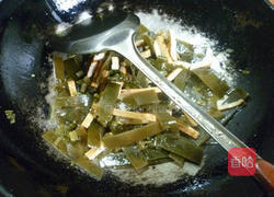 咸菜香干炒海带的做法图解6