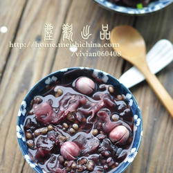 莲子皂角米粥的做法[图]