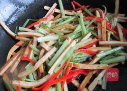 毛芹炒香干的做法图解8