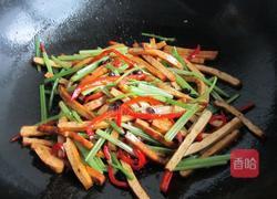 毛芹炒香干的做法图解10
