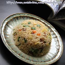 五彩炒饭的做法[图]
