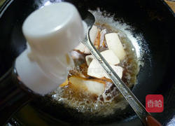 香干烧橡皮鱼的做法图解12