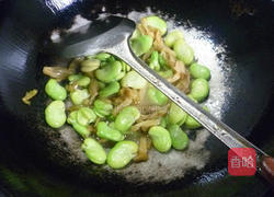 榨菜丝炒蚕豆的做法图解6