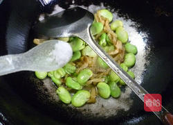 榨菜丝炒蚕豆的做法图解7