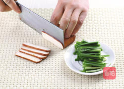 豉香韭菜香干的做法图解1
