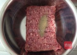 牛肉汉堡的做法图解1