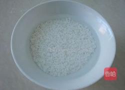 芝麻红薯粥的做法图解1