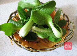 鹌鹑蛋扒桃仁的做法图解4