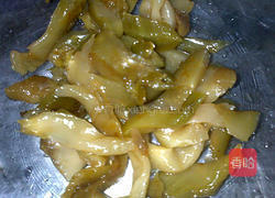 青椒榨菜丝炒鸡蛋的做法图解2