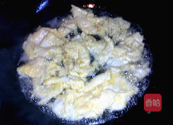 青椒榨菜丝炒鸡蛋的做法图解5