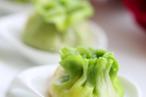 豆腐蛋黄翡翠包